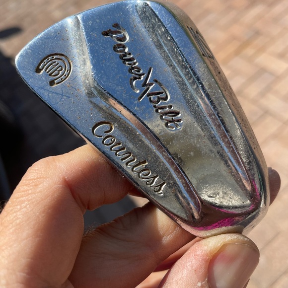 Powerbilt countess sand wedge. 
In right handed - Picture 2 of 9